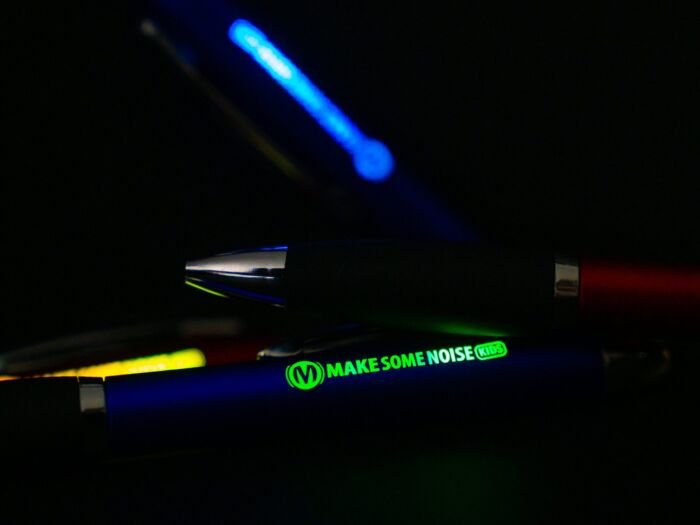 Pen rood met multicolor ledeffect - Afbeelding 6