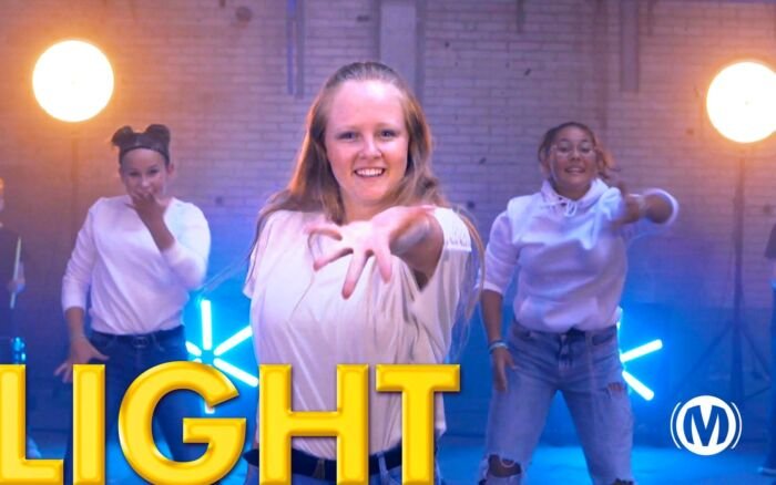 Light (Music video)